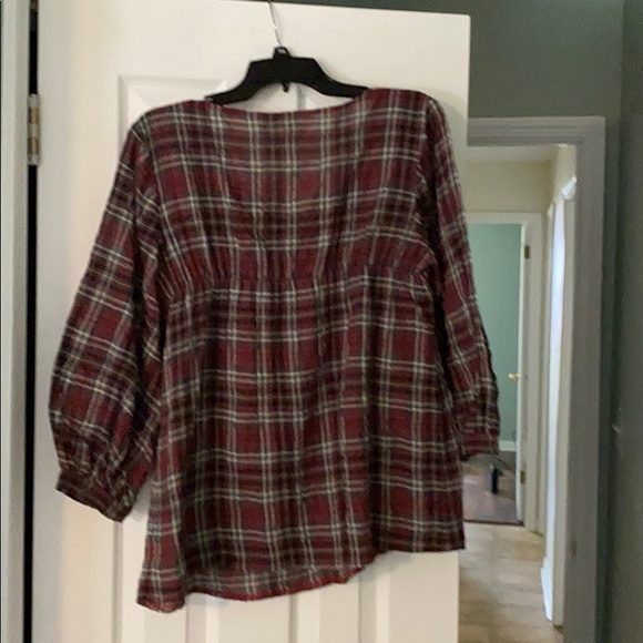 Sundance sequin accent top - Picture 3 of 3